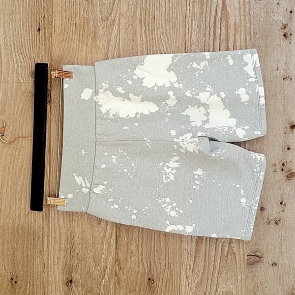 Frame Size Large Gray and White Tie Dye Sweat Pant Bike Shorts - Picture 5 of 7